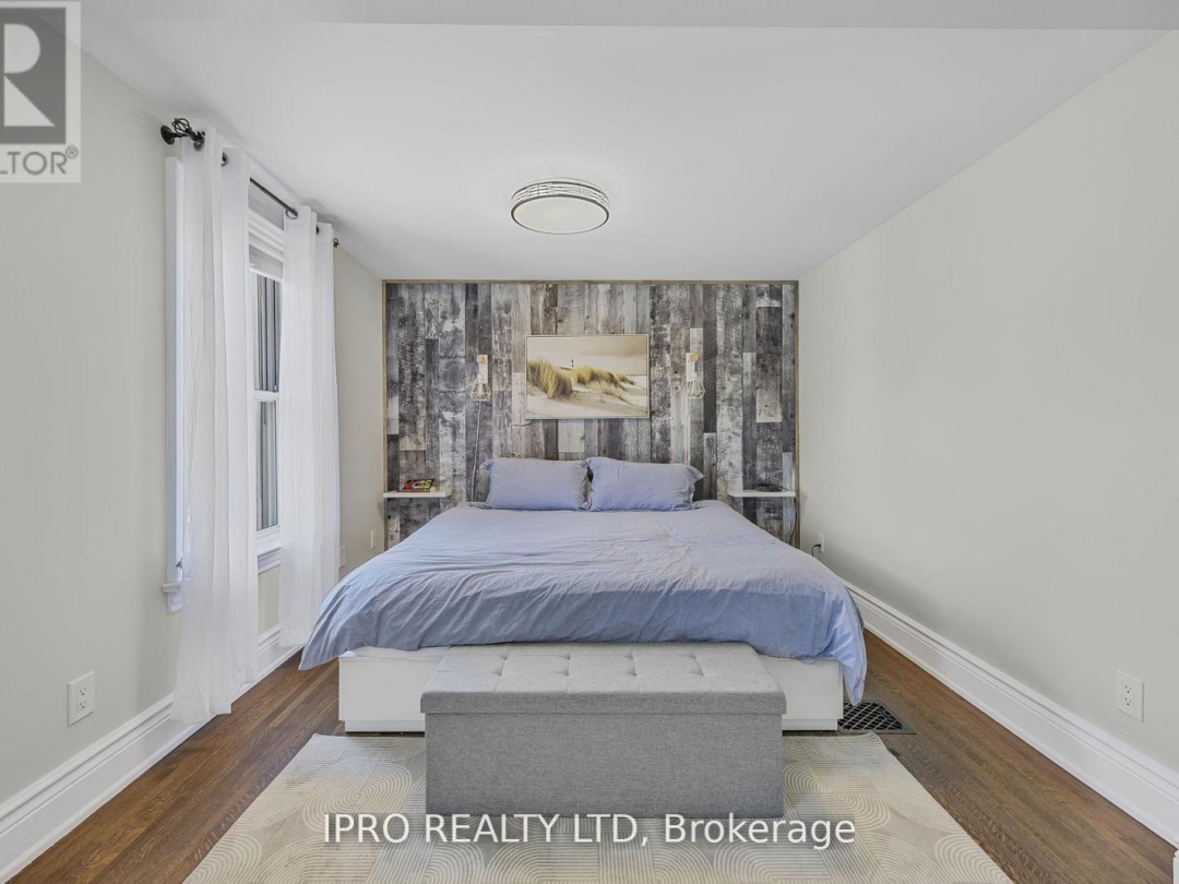 280 MARY STREET, 