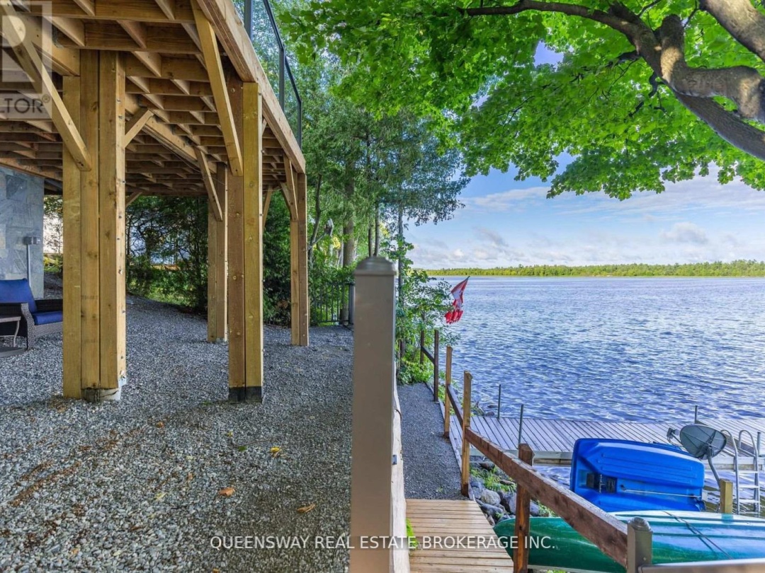 1280 BLACK BEACH LANE, Dalrymple-south Lake