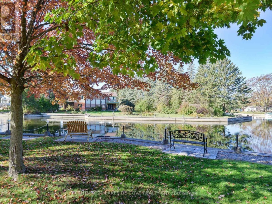 UNIT 6 - 70 LAGUNA PARKWAY, 