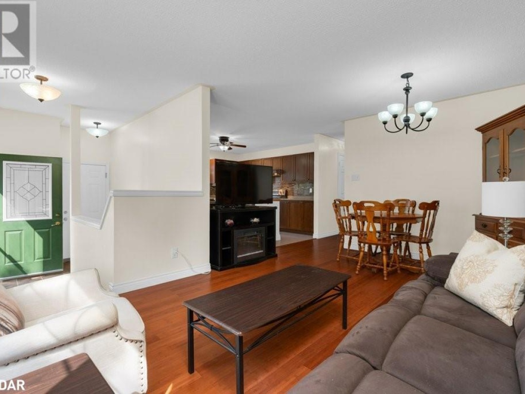 30 GEORGIAS Walk, 