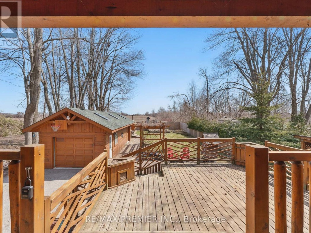 2441 LAKESHORE DRIVE, 