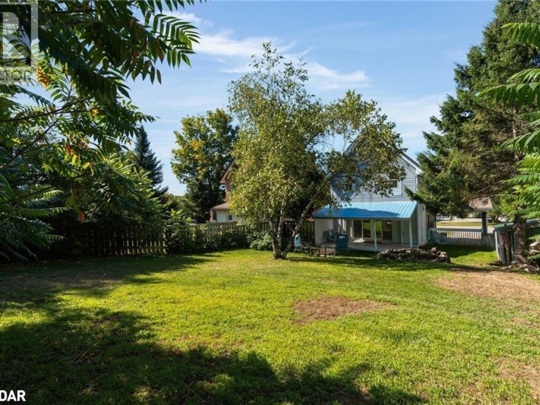 14 FETTERLY Street N, 