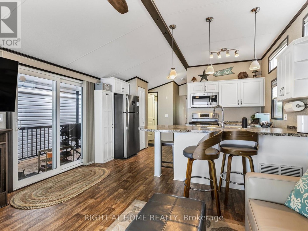 3500 Lauderdale Pt Crescent, Sparrow Lake
