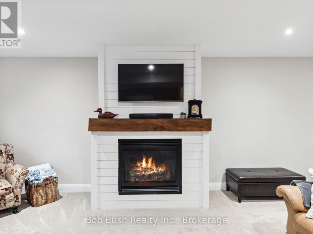 4 Davis Drive, Georgian Bay