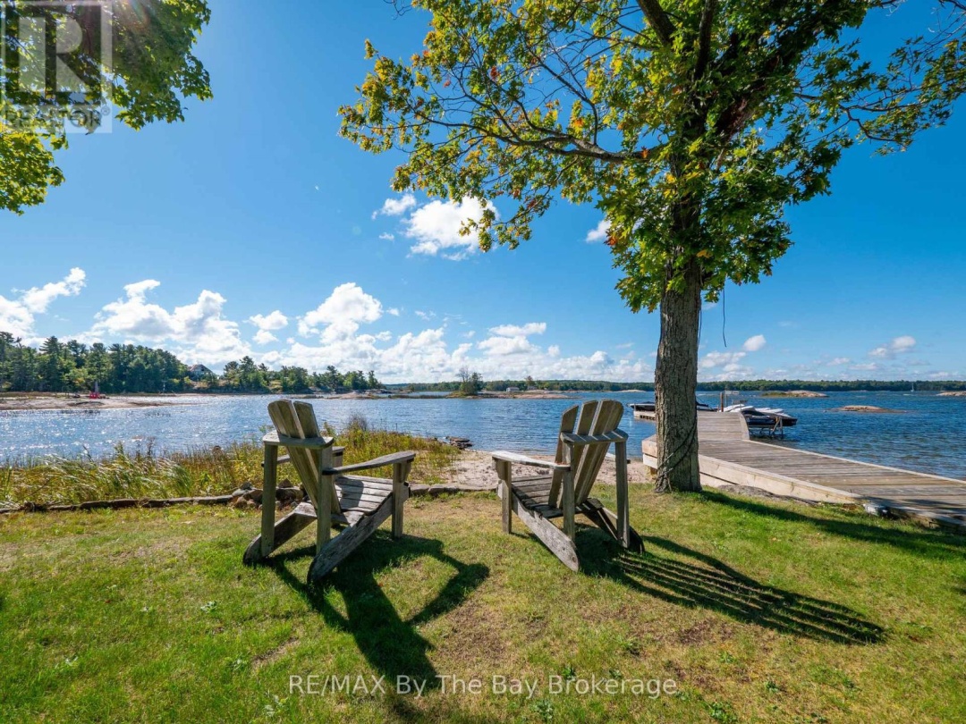 4476 ISLAND 1040/LITTLE BEAUSOLEIL ISLAND, 