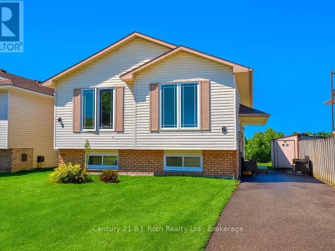 7 CHRISTINE PLACE, 