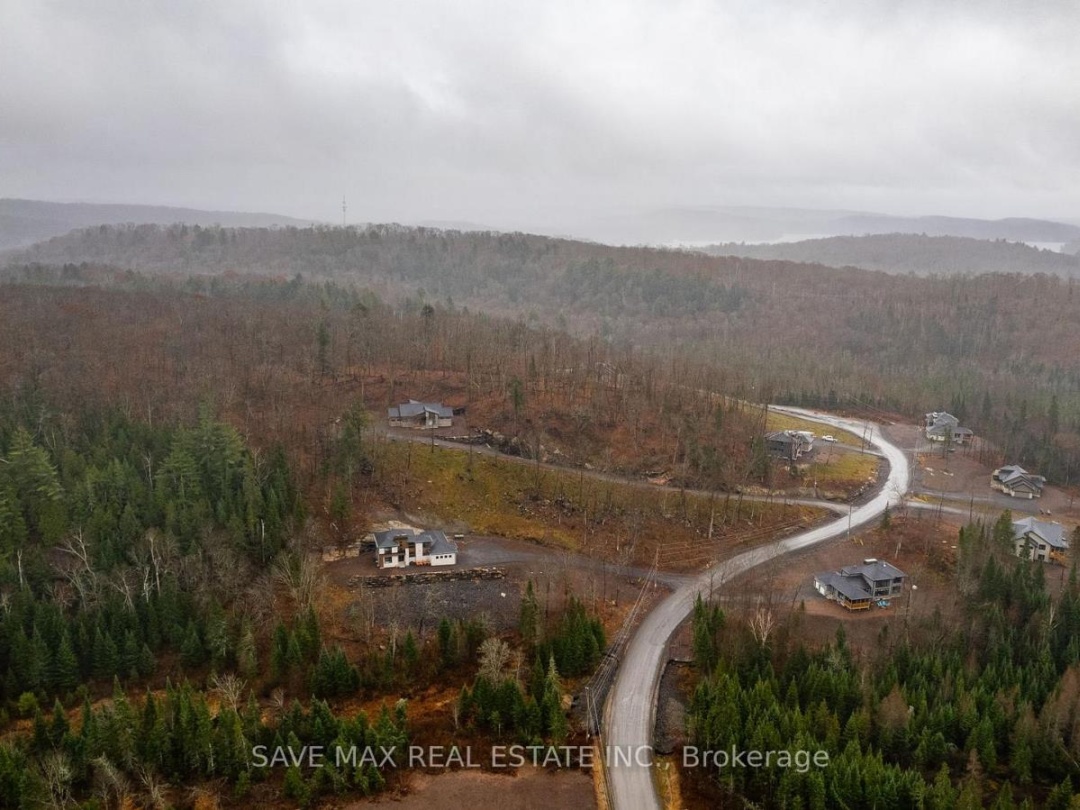 1049 GREENSVIEW DRIVE, 
