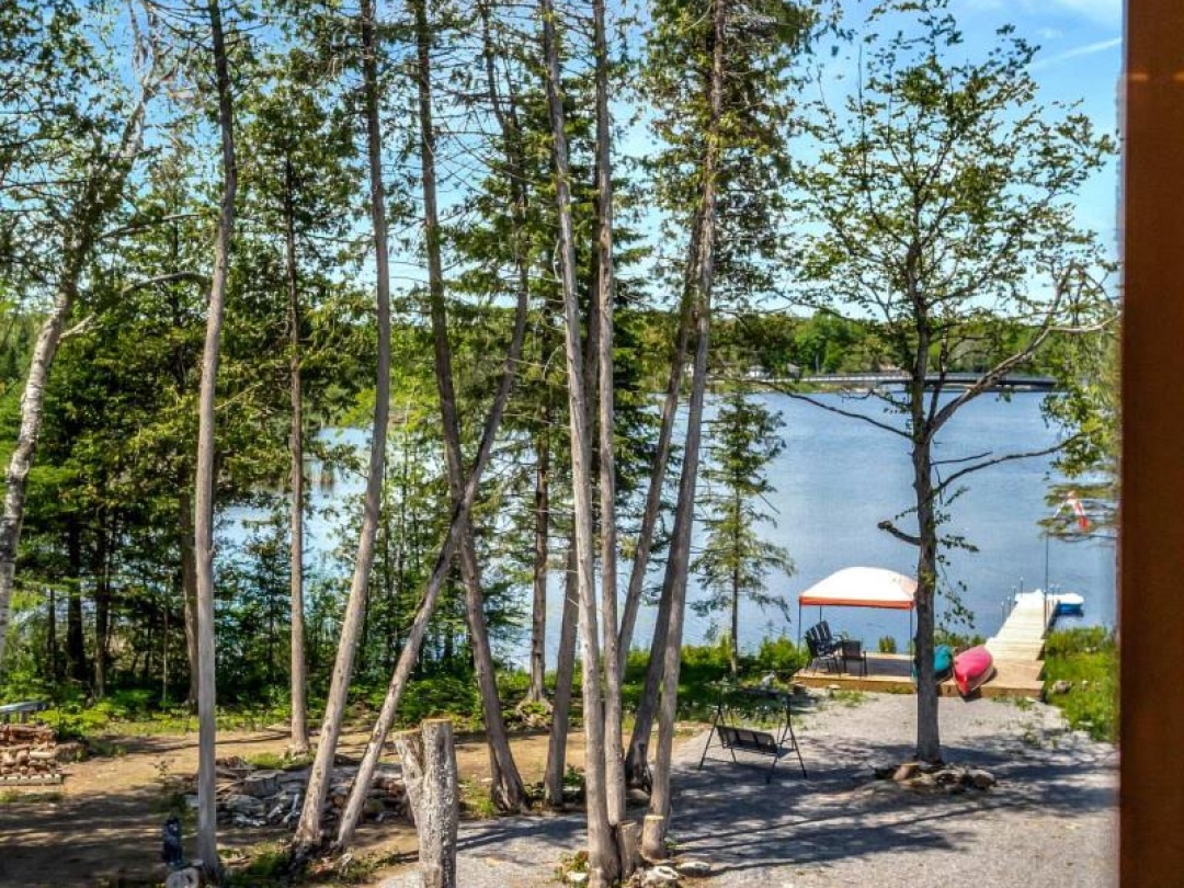 15 Berry Lane, Sturgeon Lake