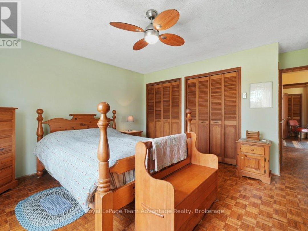 11 Birch Lane, Harris Lake