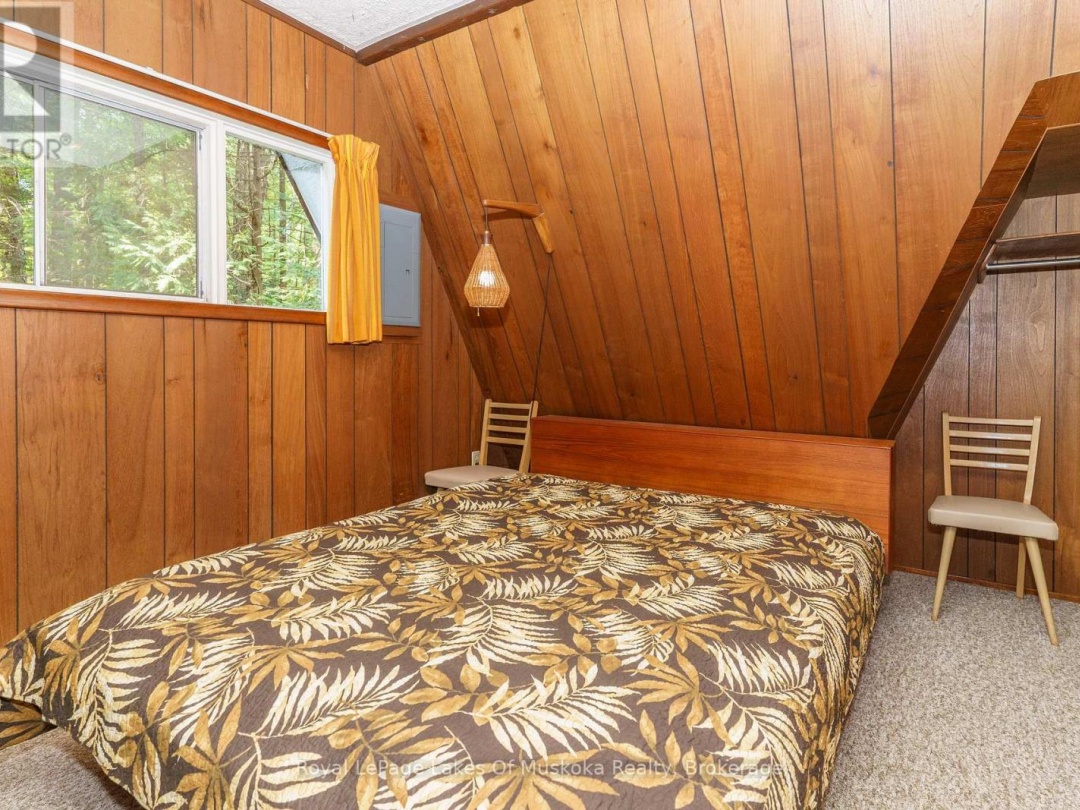 1363 West Oxbow Lake Road, Oxbow Lake