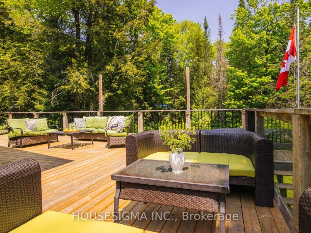 1208 Minnow Drive, Kennisis Lake