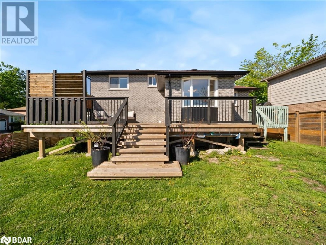 2 CHESTNUT Place, 
