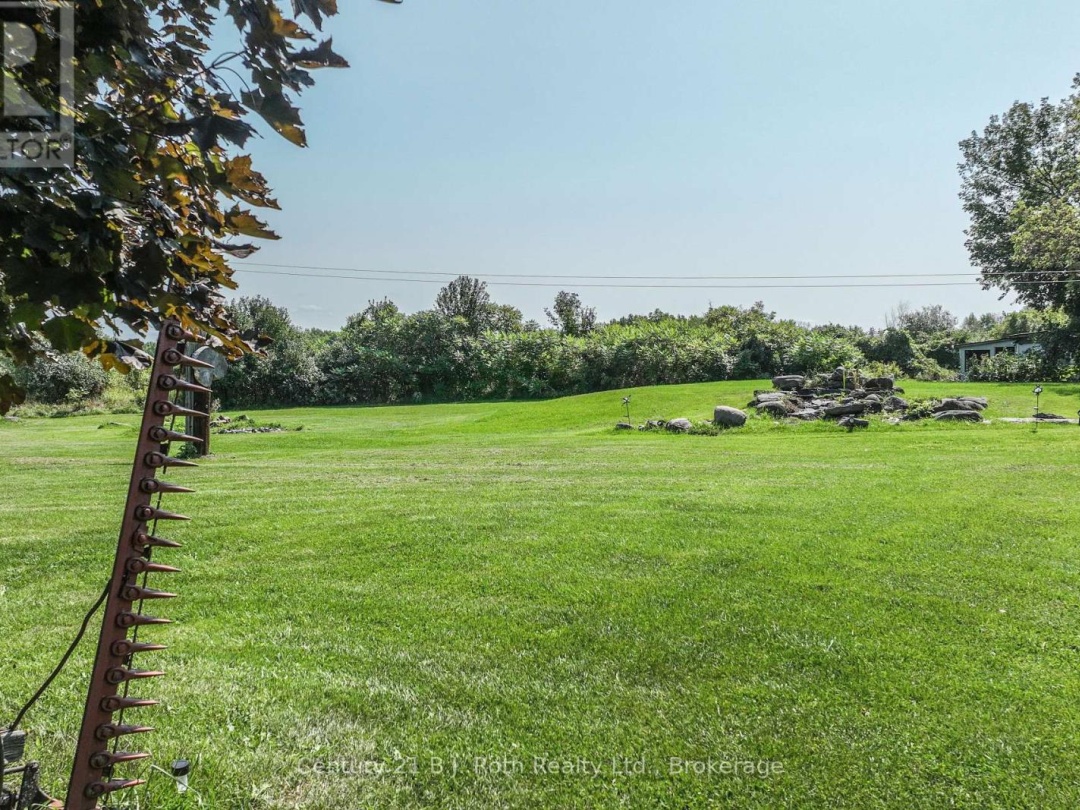 5135 SIDEROAD 25, 