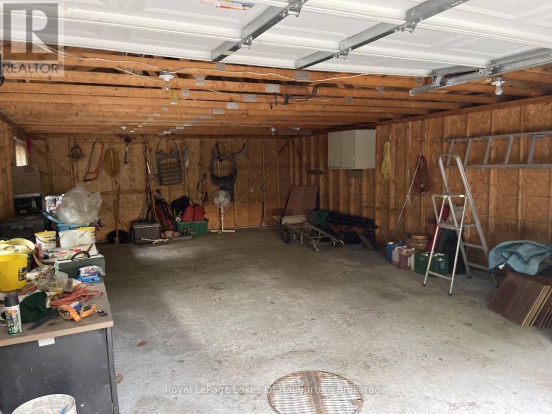 1675 BRAELOCH ROAD, Kennisis Lake