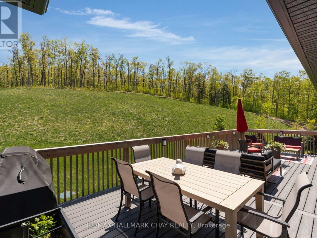 43 Thoroughbred Drive, Oro-Medonte