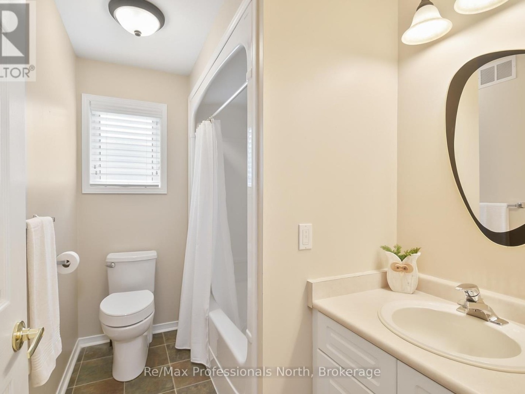 15 PINERIDGE GATE, 