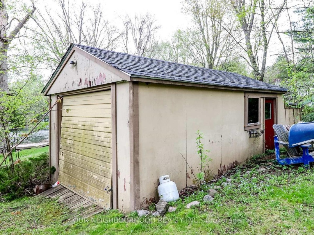2502 Channel Point Lane, Severn Lake