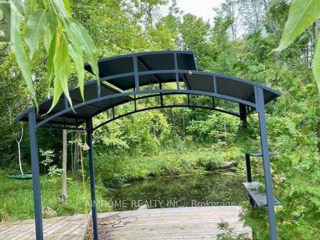 2858 Lakeshore Road E, Oro-Medonte
