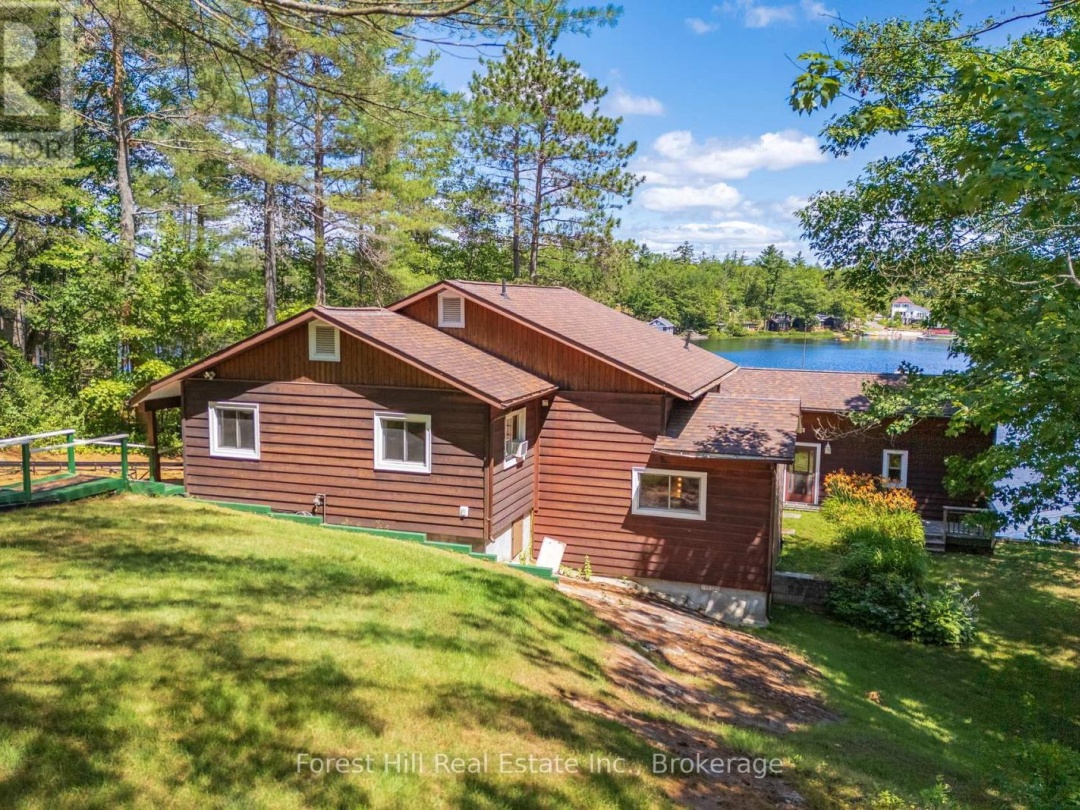 1062 PINE LAKE ROAD, 