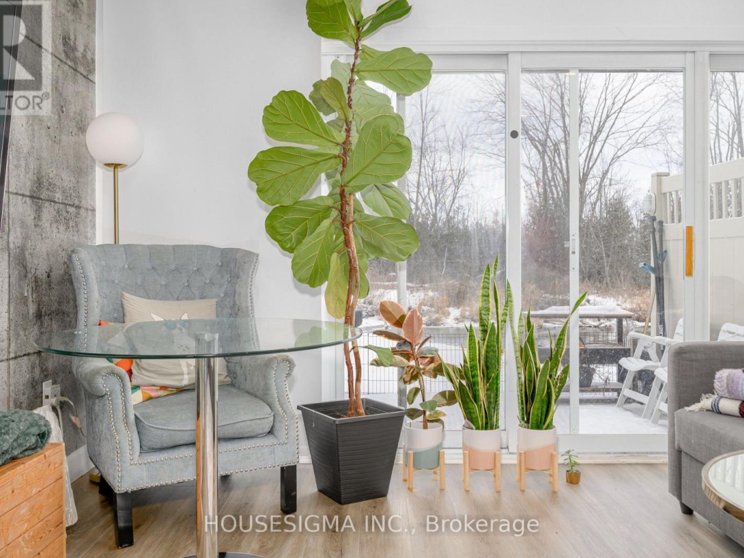 19 - 4 PARADISE BOULEVARD, 