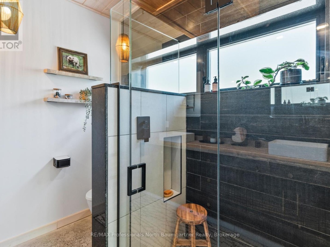 1592 BUCKSLIDE ROAD, 