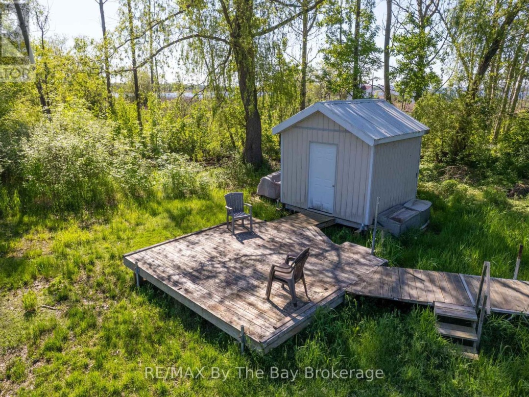 116 ISLAND 150/ BROSSEAU ISLAND, 