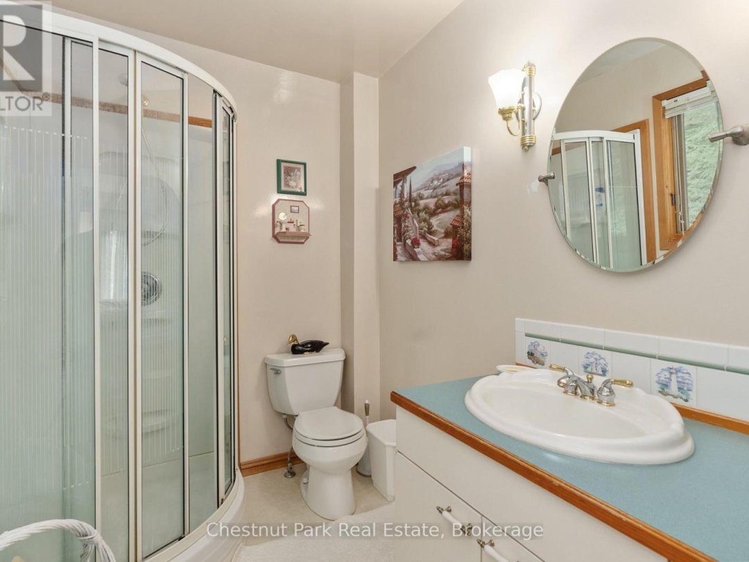 652 NORTH WASEOSA LAKE ROAD, 