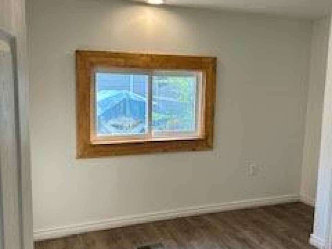 8 - 1701 HIGHWAY 11,