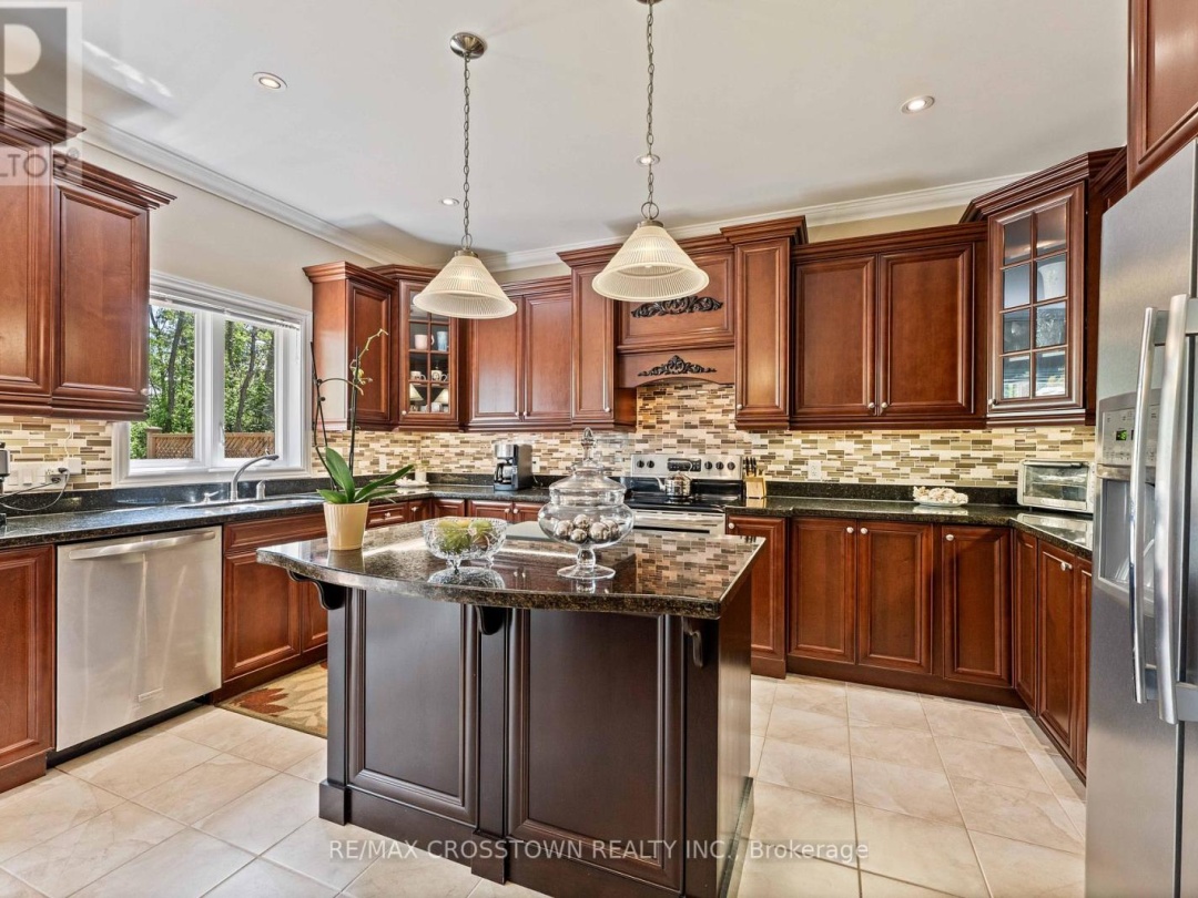 3545 TIMBERLINE AVENUE, 