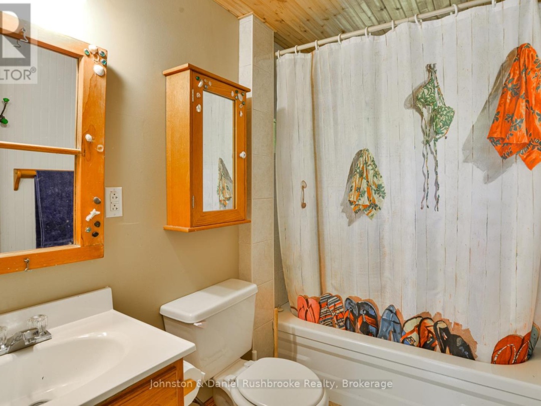 1287 SHERWOOD FOREST ROAD, Lake Muskoka