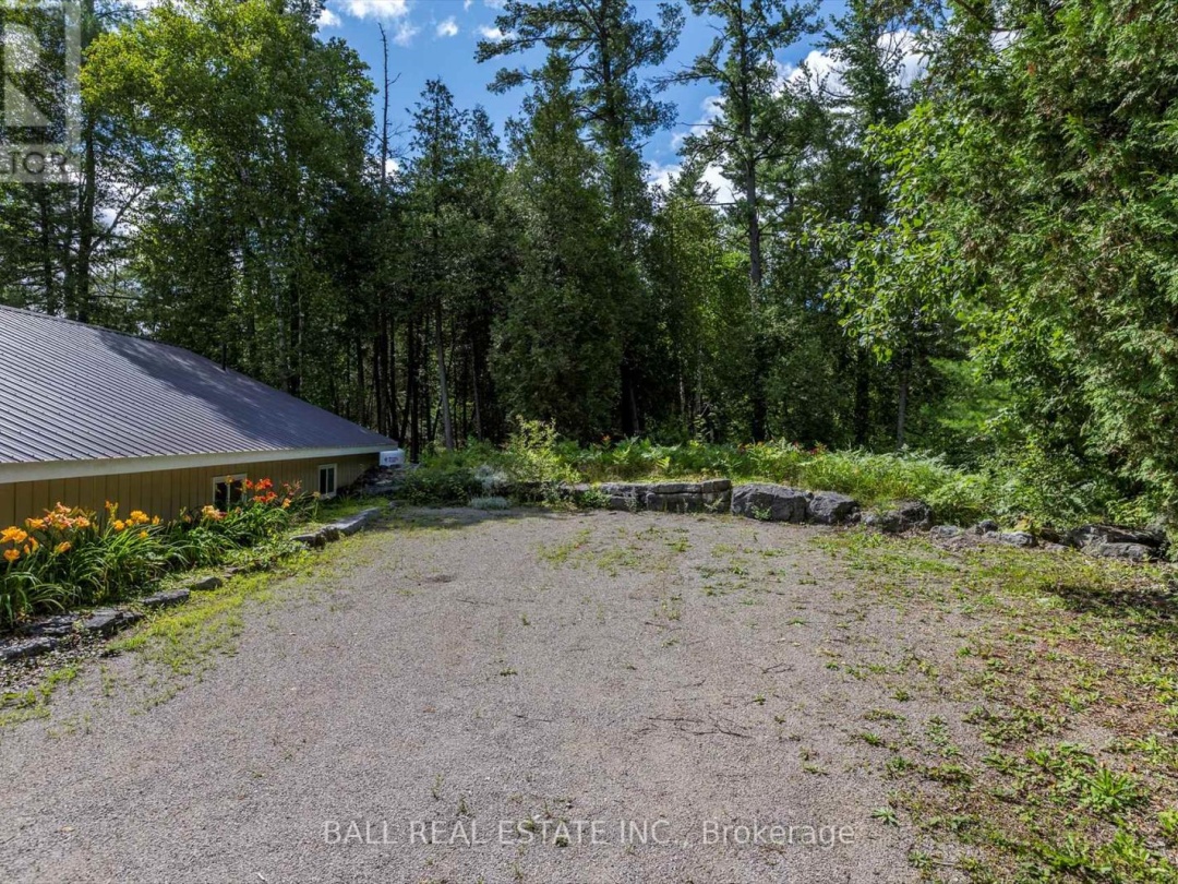 1330 COUNTY RD 49, 