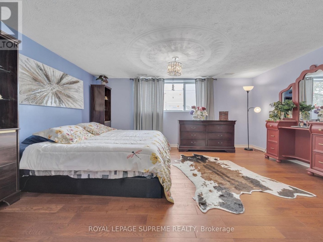 8740 12 Highway, Oro-Medonte