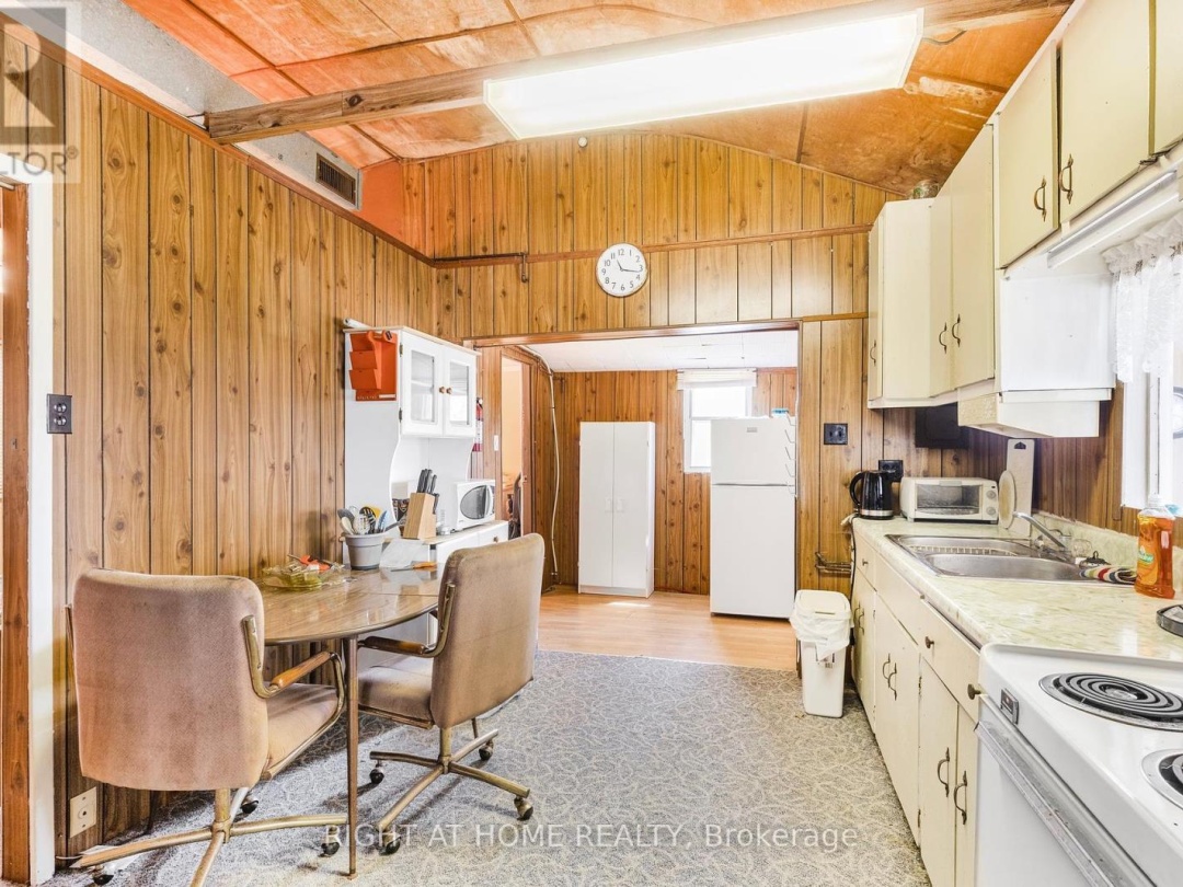 194 MCGUIRE BEACH ROAD, 