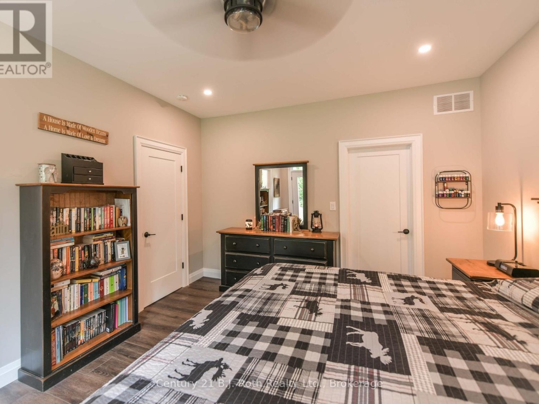 3082 FAIRGROUNDS ROAD, 