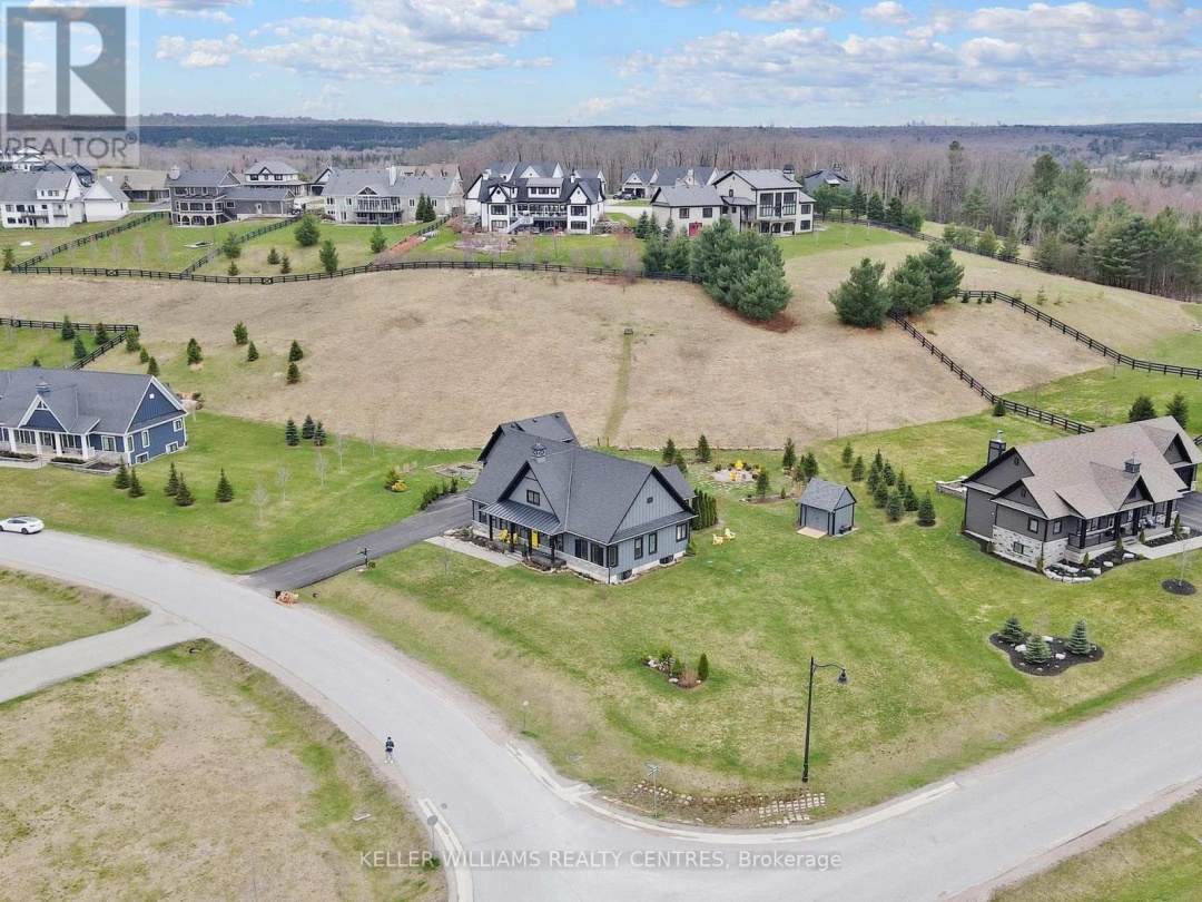 2 THOROUGHBRED DRIVE, Oro-Medonte