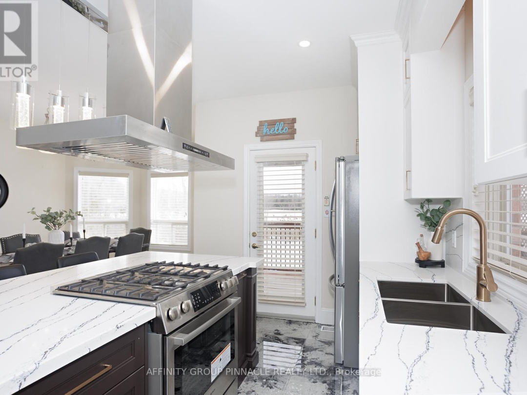 36 BALL AVENUE E, Talbot River