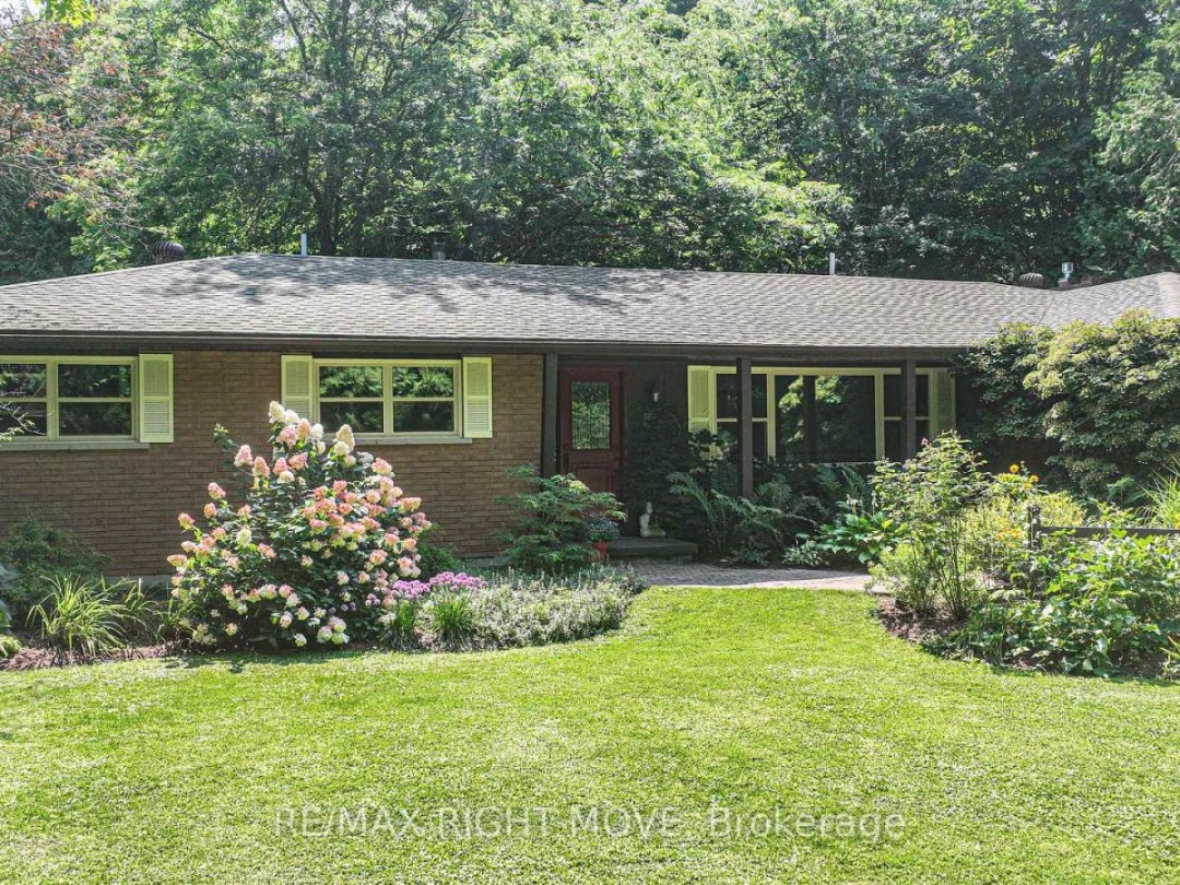 1613 Mt. St. Louis Road E, Oro-Medonte