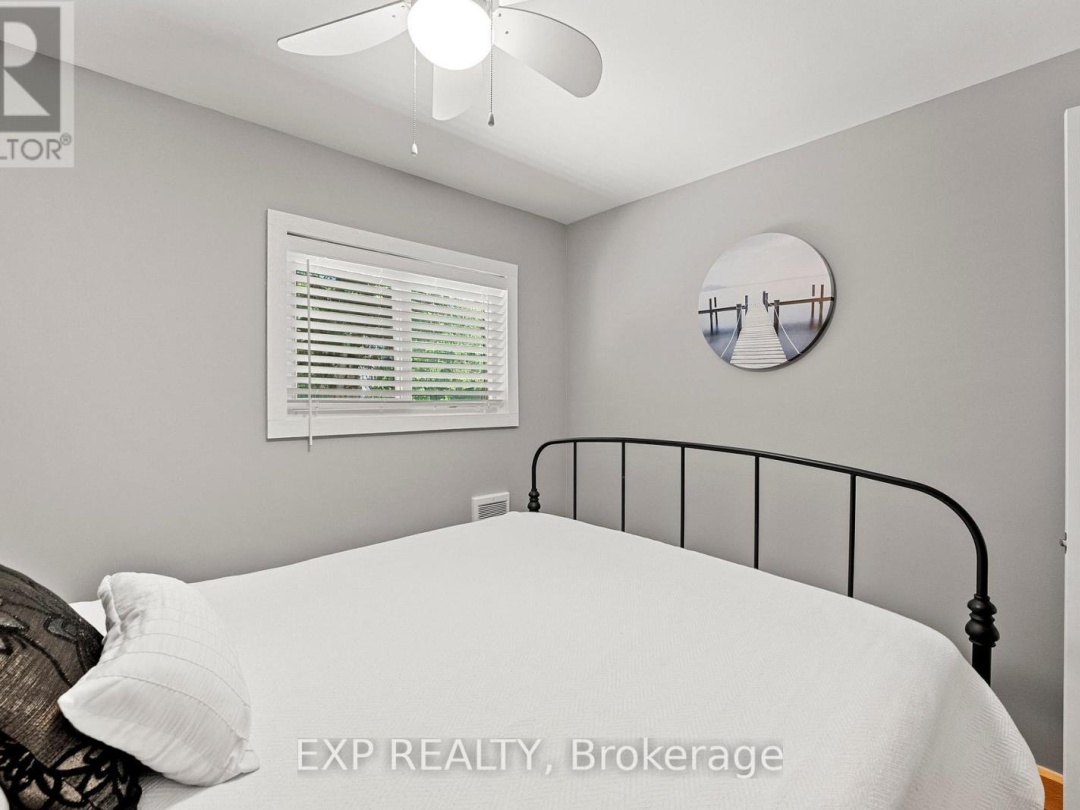 104 Fulsom Crescent, Dalrymple-south Lake