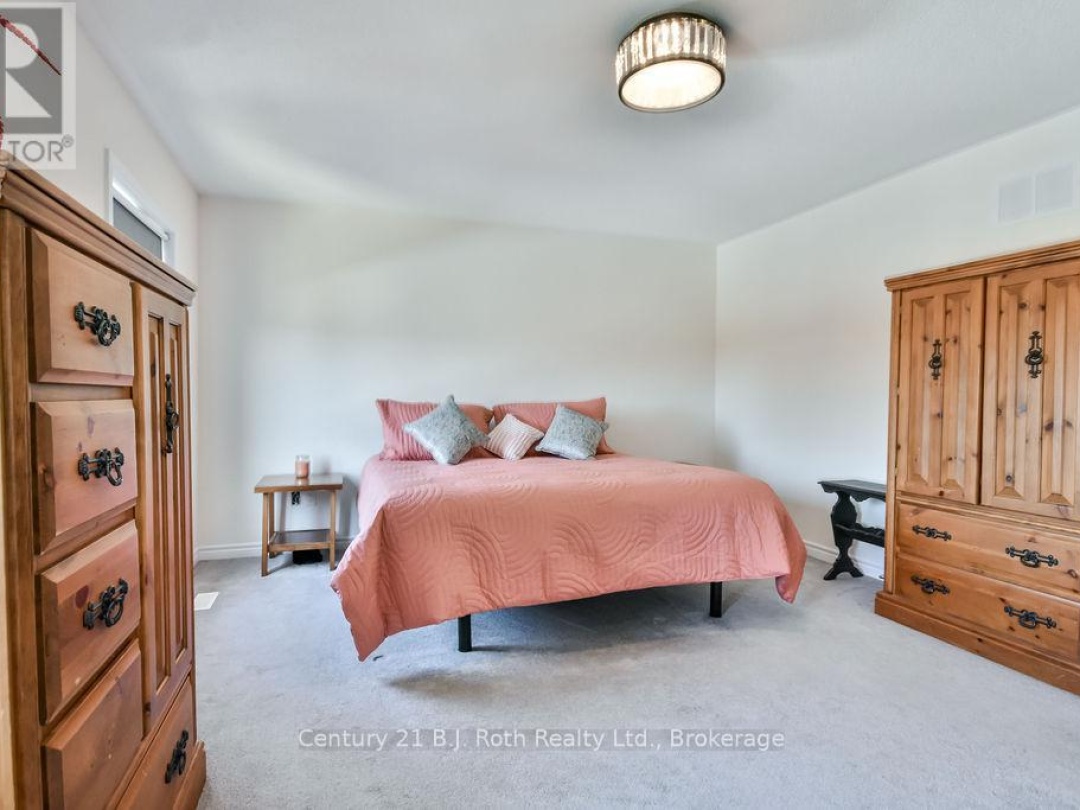 3040 ORION BOULEVARD, Orillia