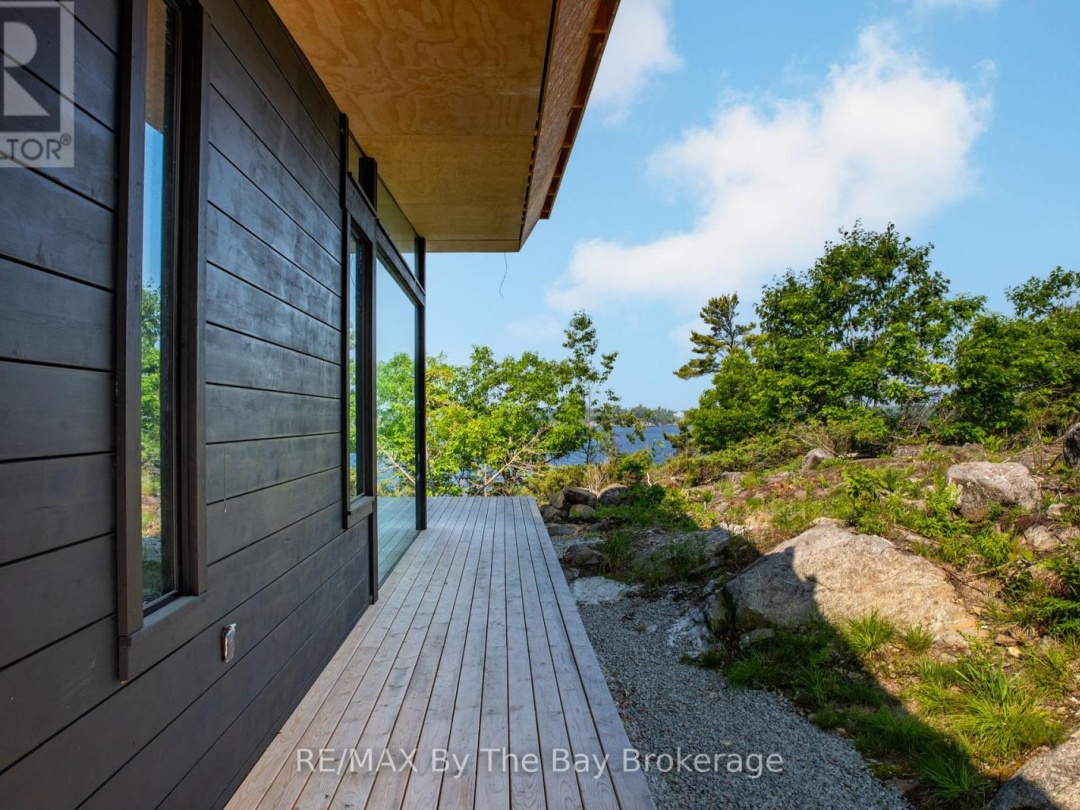 11324 ISLAND 1810/BONE ISLAND, 