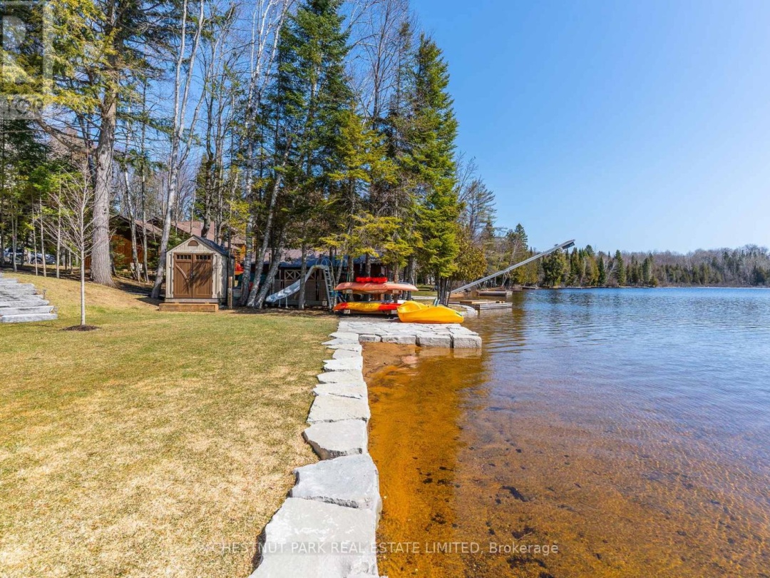 1168 Curry Road, Haliburton Lake