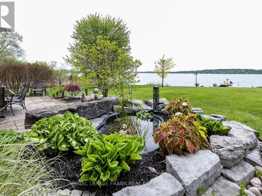 24 GILSON POINT PLACE, Lake Scugog