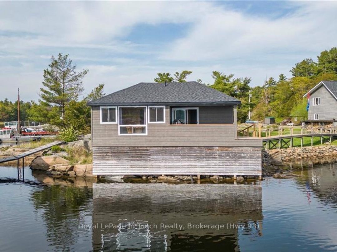 B55 19 Moon Island, Georgian Bay