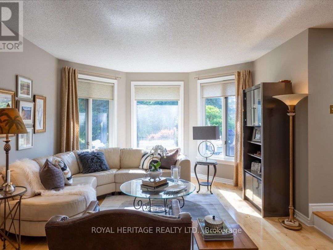 38 Patricia Place, Pigeon Lake