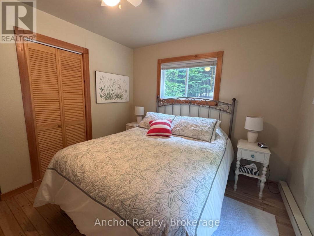 10469 LITTLE HAWK LAKE, 