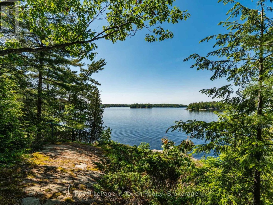 2 IS 270 GEORGIAN BAY ISLAND, 