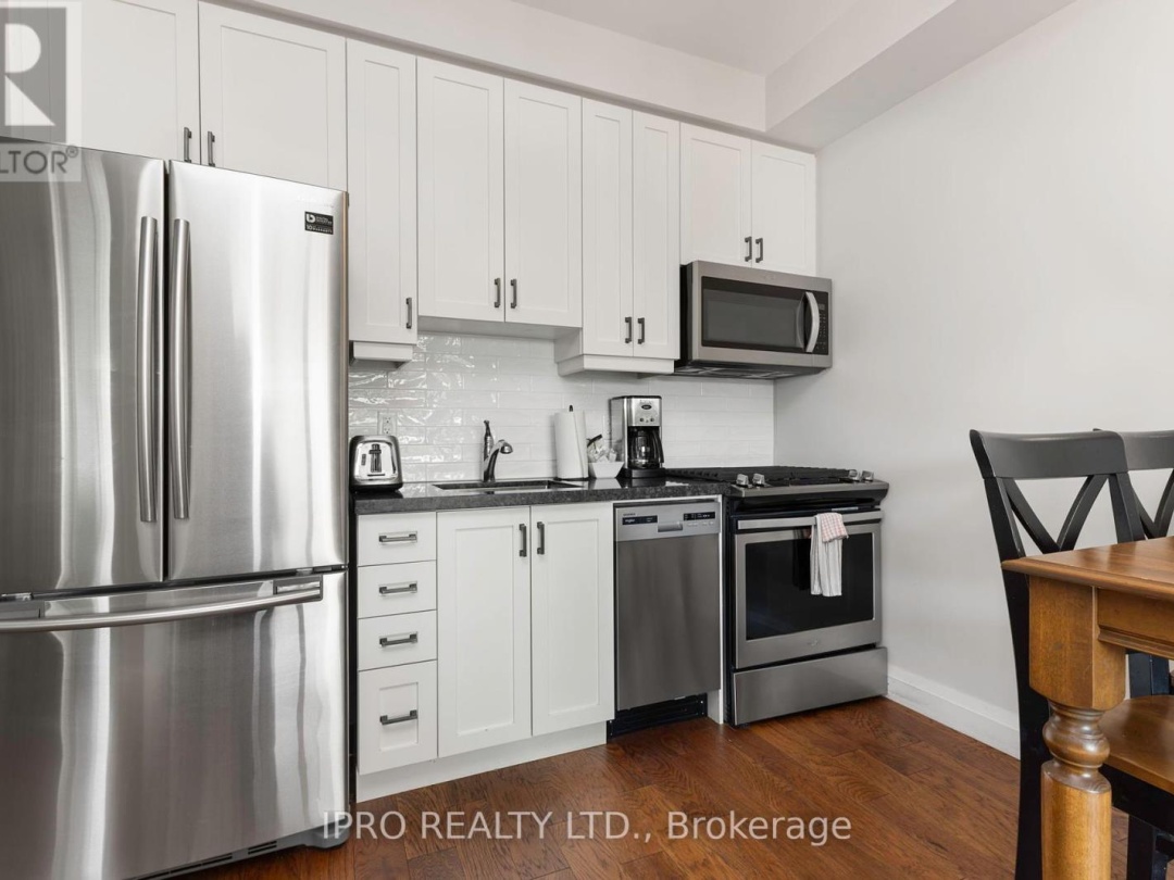 16 - 1869 MUSKOKA RD 118 WEST ROAD, Lake Muskoka