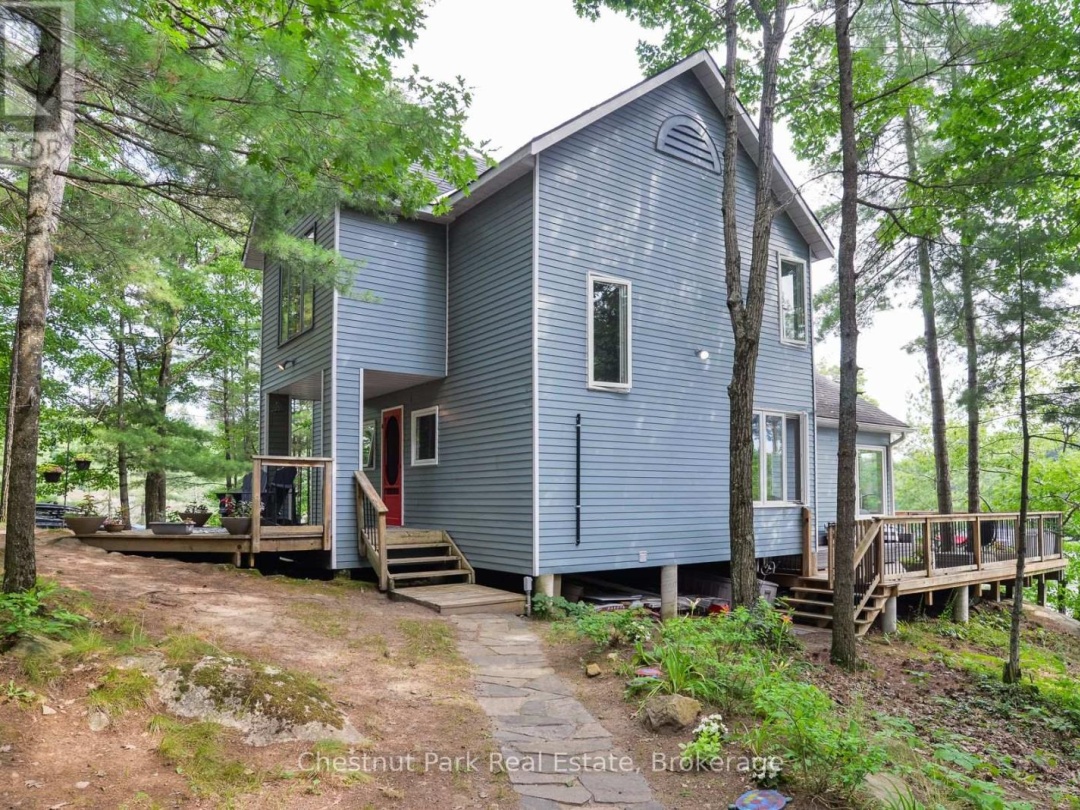 1049 Route 11 Road E, Kahshe Lake