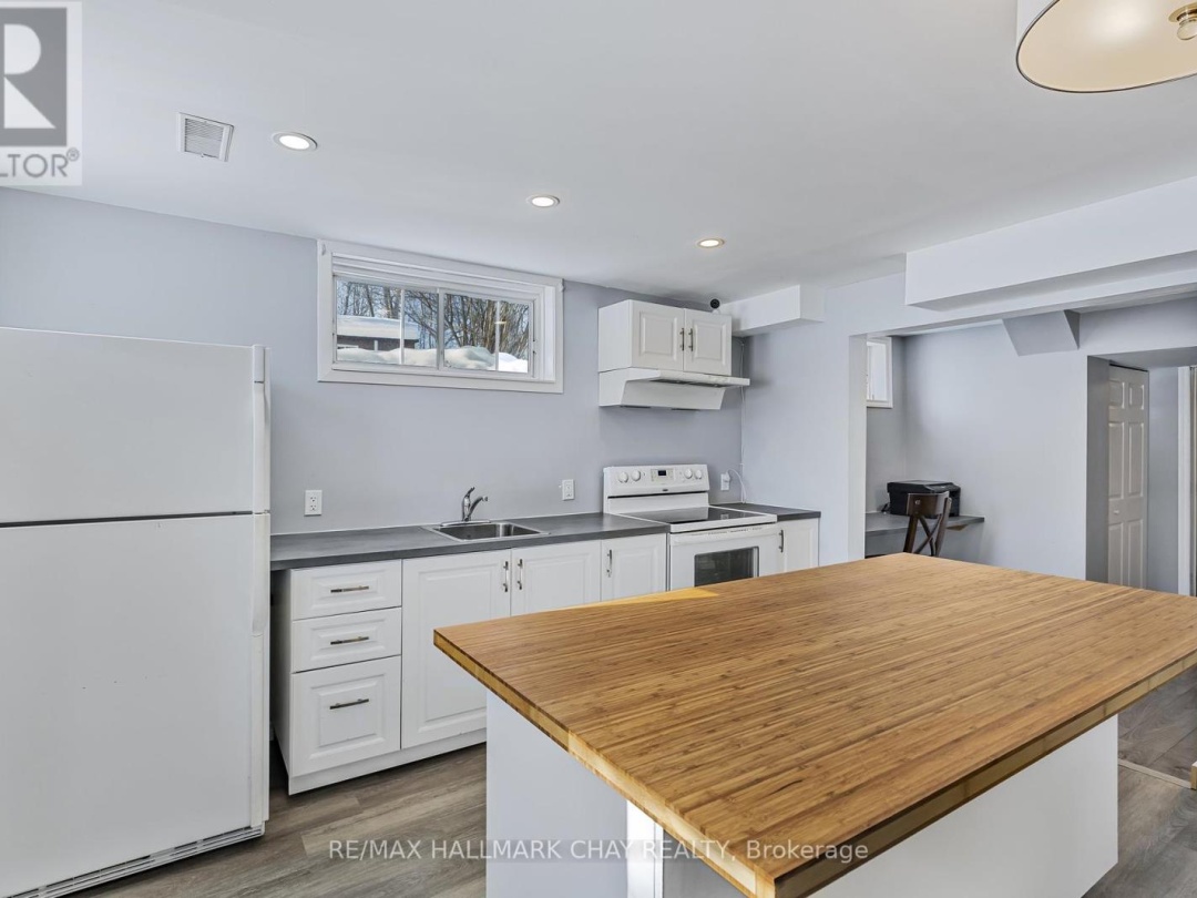 5810 Lowanda Lane, Ramara