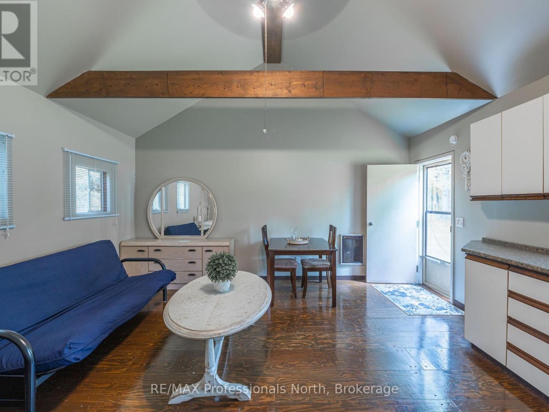 24 RELAX AVENUE, 